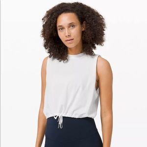 Lululemon tie-front muscle crop tank